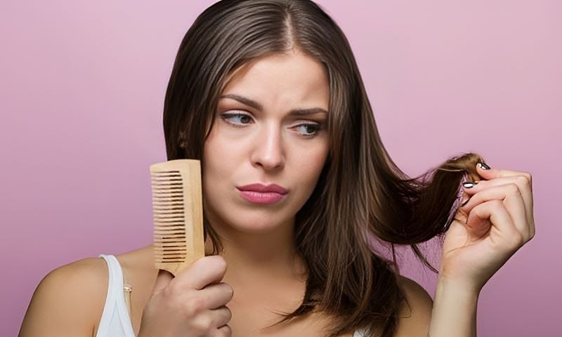 5 cách khắc phục tóc 'trên bết, dưới xơ' trong mùa đông