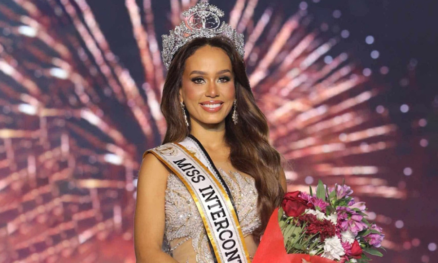 Miss Intercontinental 2024 diện đầm của nhà mốt Việt khi đăng quang