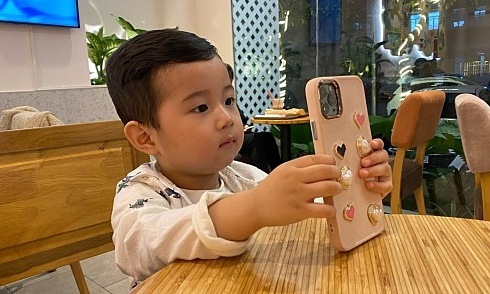 Những thói quen âm thầm gây hại não