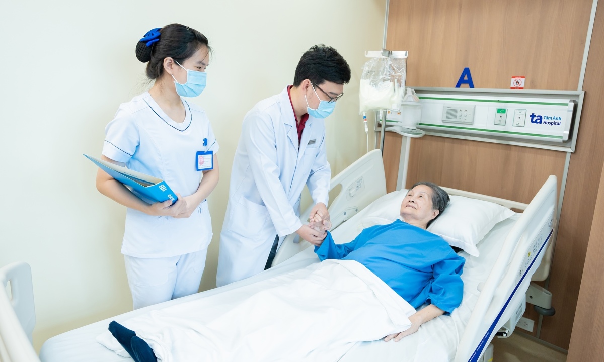 Ung thư đại tràng lần thứ ba