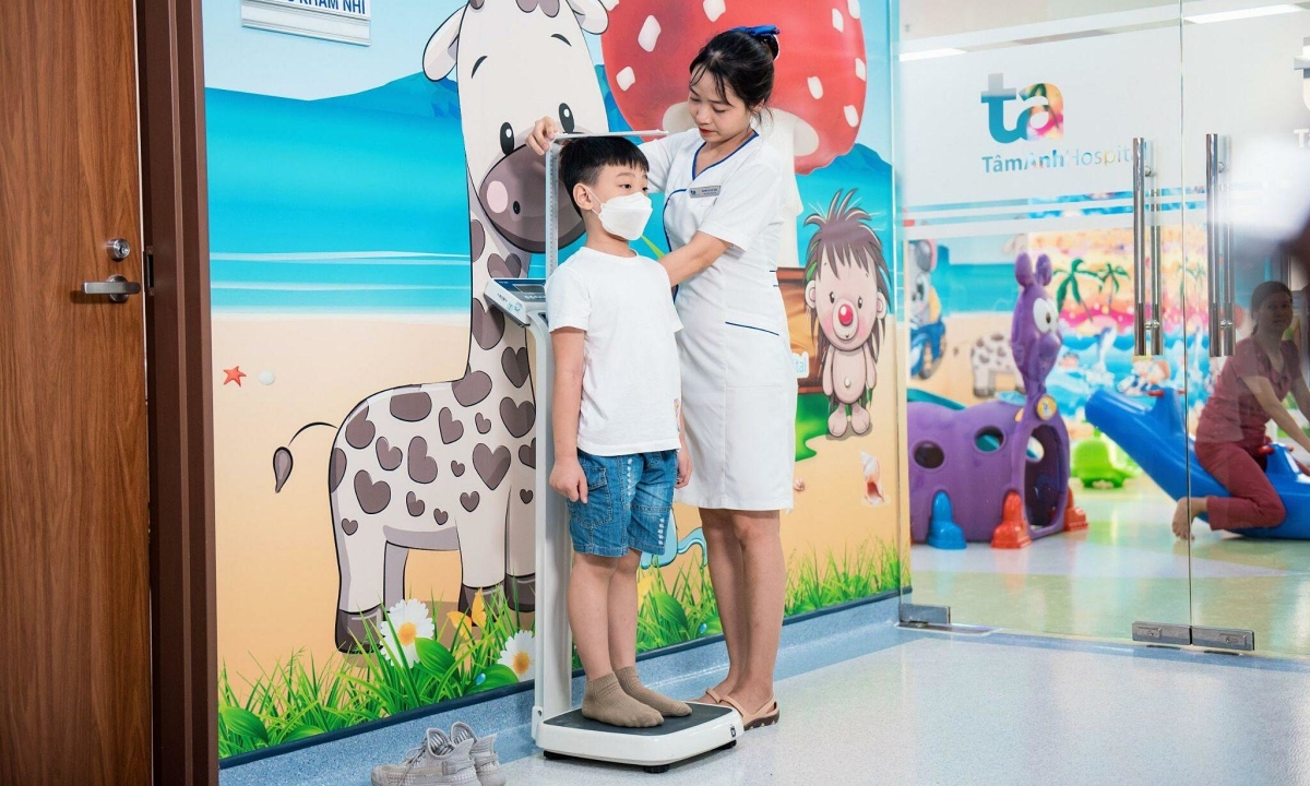 Những thói quen thường gặp khiến trẻ thấp lùn