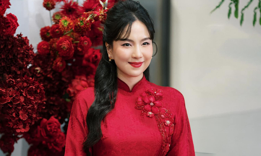 Mai Ngọc may 25 bộ áo dài cưới giá gần 300 triệu đồng cho 'hôn lễ hào môn'