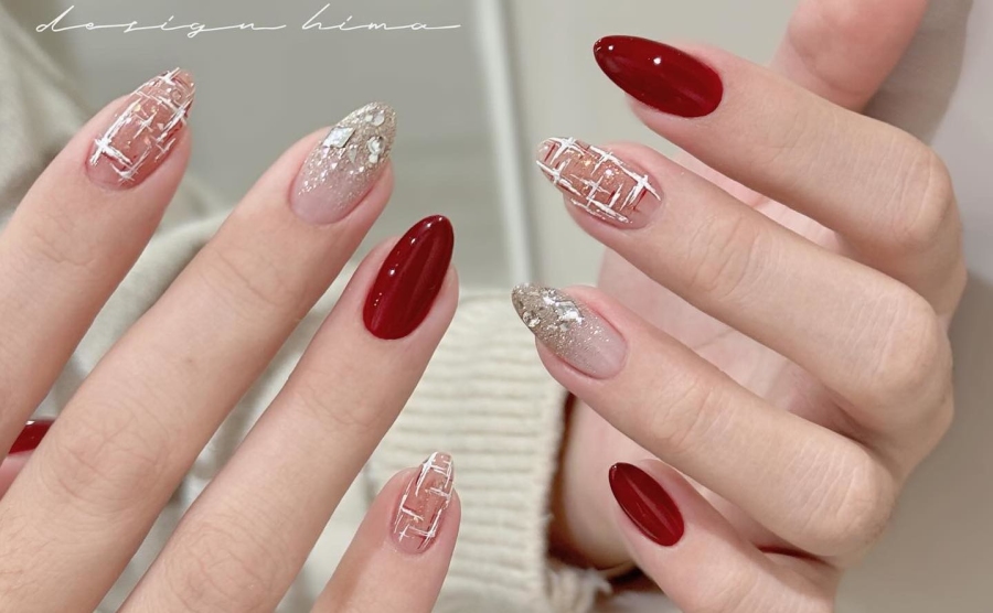 Gợi ý mẫu nails đỏ đón Tết cho cả năm may mắn
