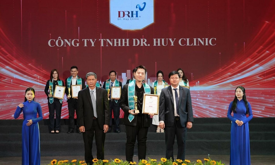 DRH Clinic vào Top 10 thương hiệu uy tín quốc gia
