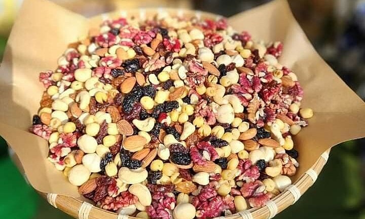 Ăn gì giúp tóc chắc khỏe để tạo kiểu ngày Tết?