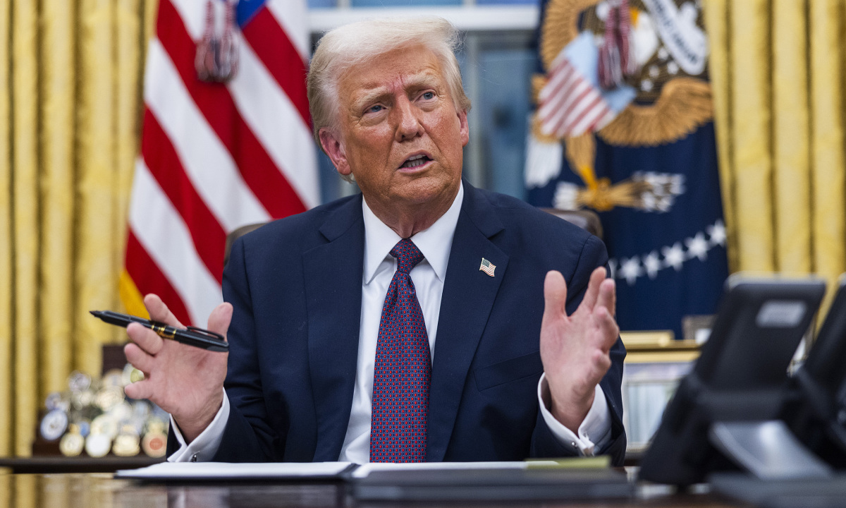 Ông Trump bãi bỏ sắc lệnh giảm giá thuốc cho người Mỹ