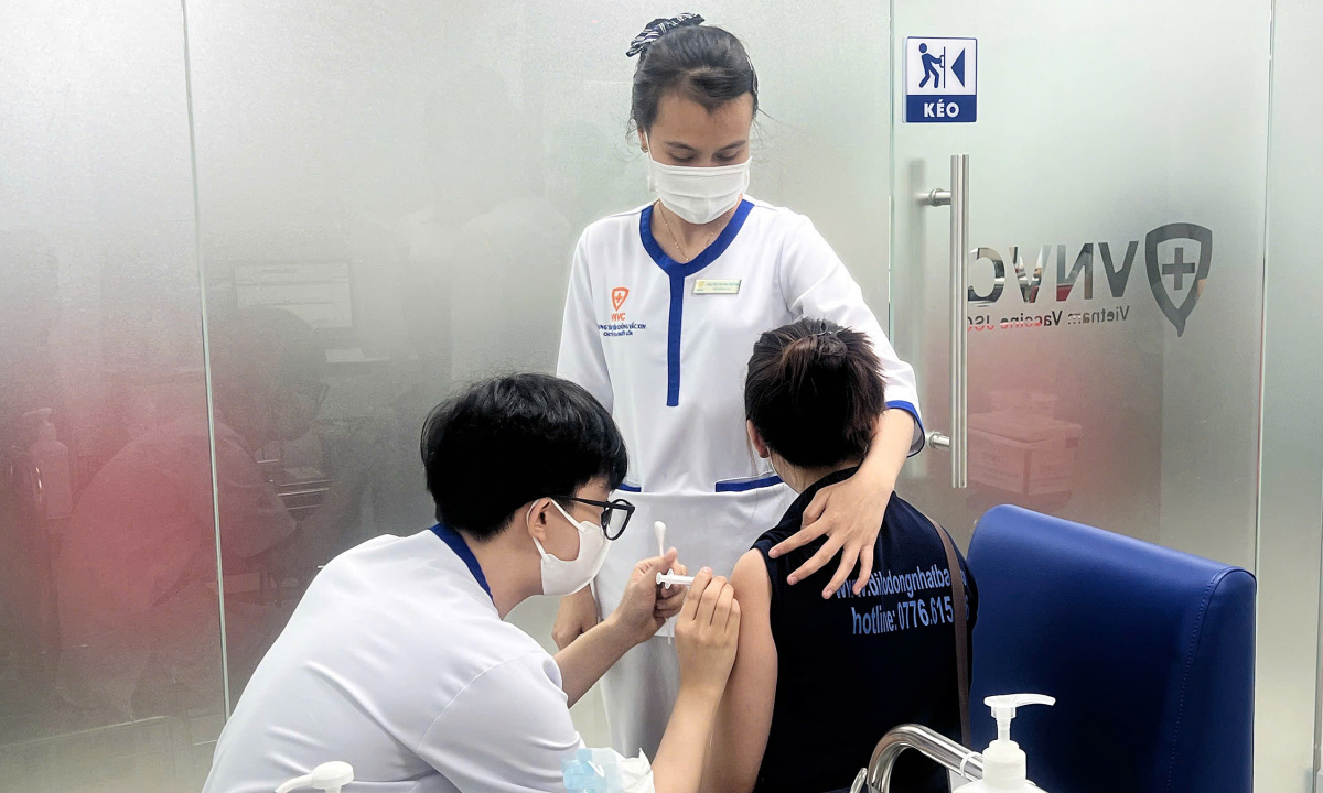 Trễ lịch tiêm vaccine HPV, có cần tiêm lại từ đầu không?