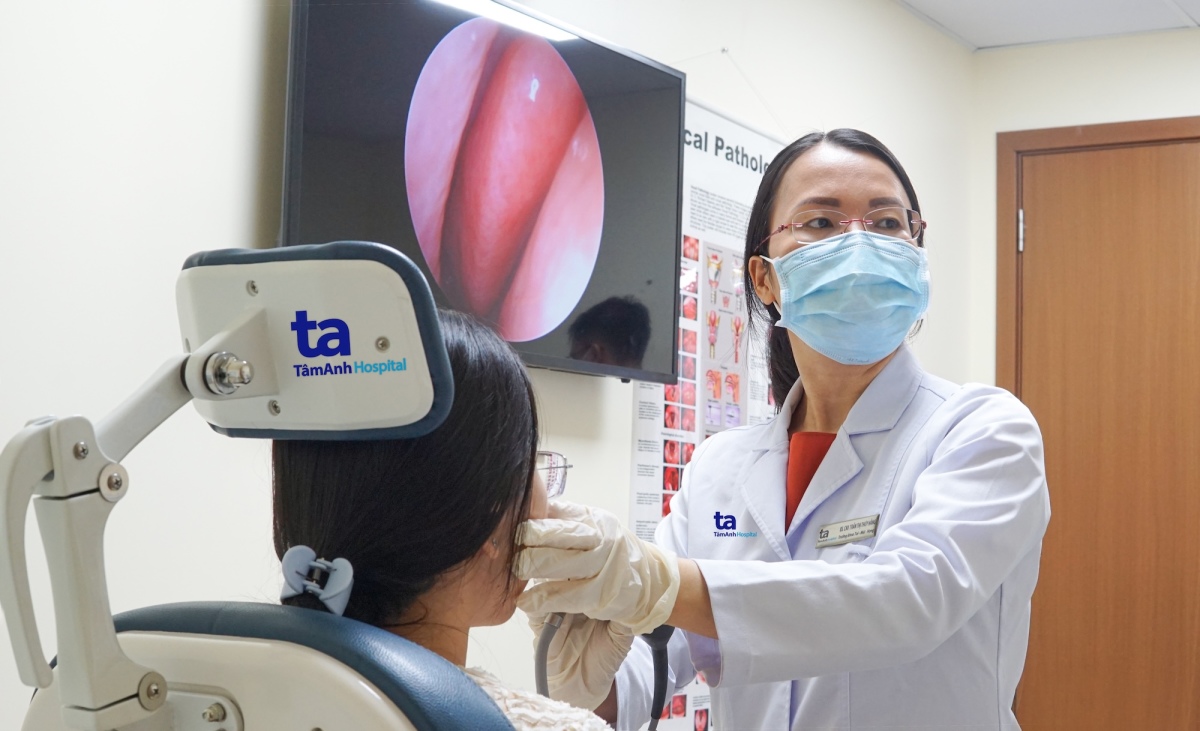 Hóc xương vịt trong bữa tiệc tất niên