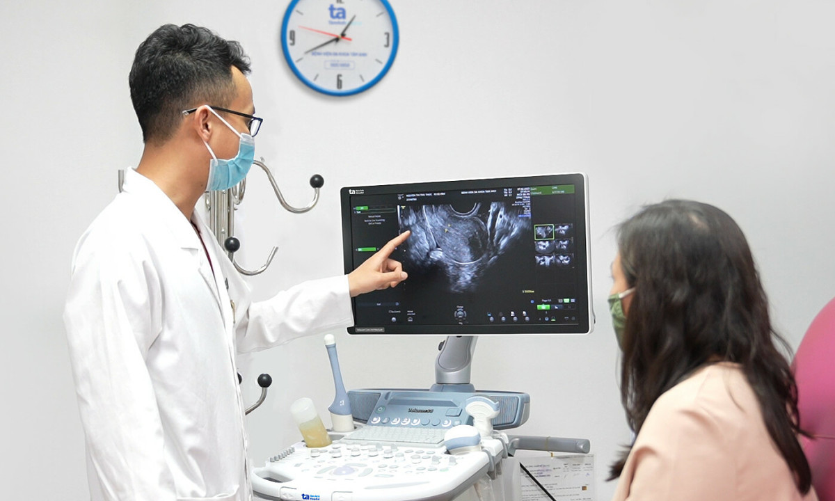 Sau chuyển phôi 7 ngày có đi chúc Tết được không?
