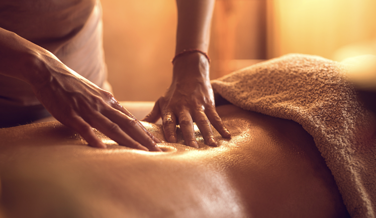 Tại sao massage sau khi uống rượu có thể gây đột quỵ?