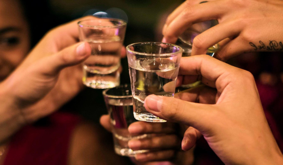 Vì sao cảm giác say khó giảm nhanh?
