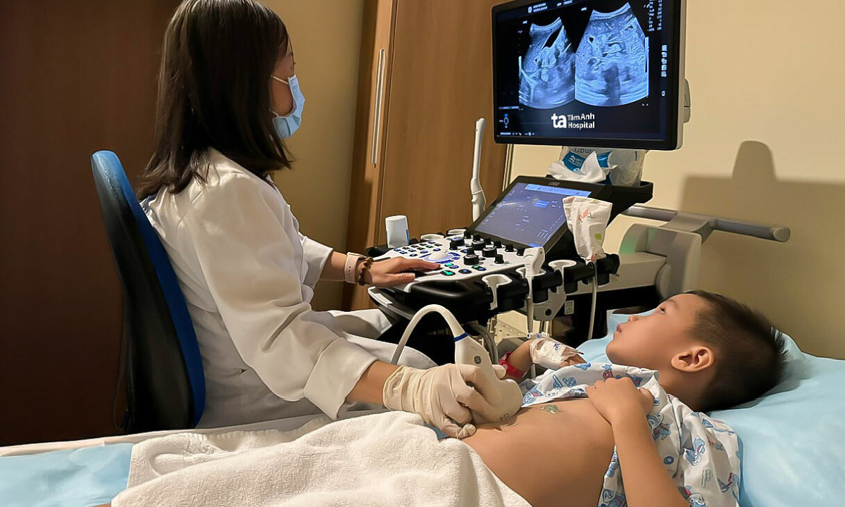 7 cách giảm đau bụng cho trẻ
