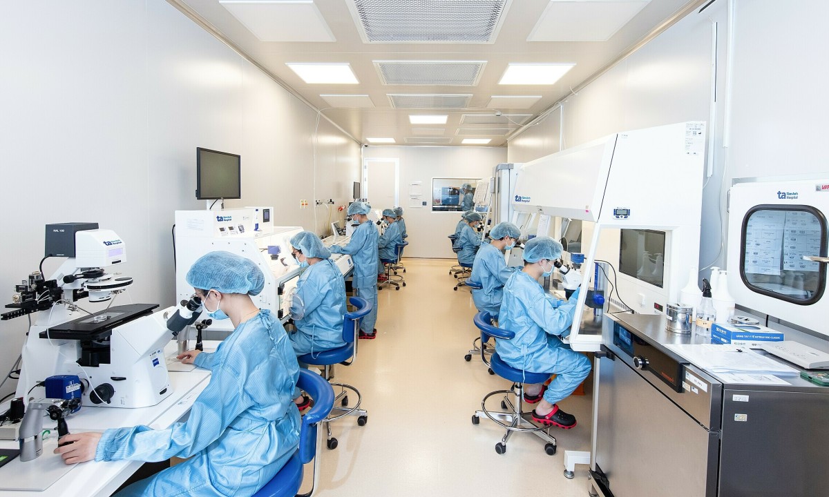 Người đàn ông bất thường di truyền có con nhờ thụ tinh ống nghiệm