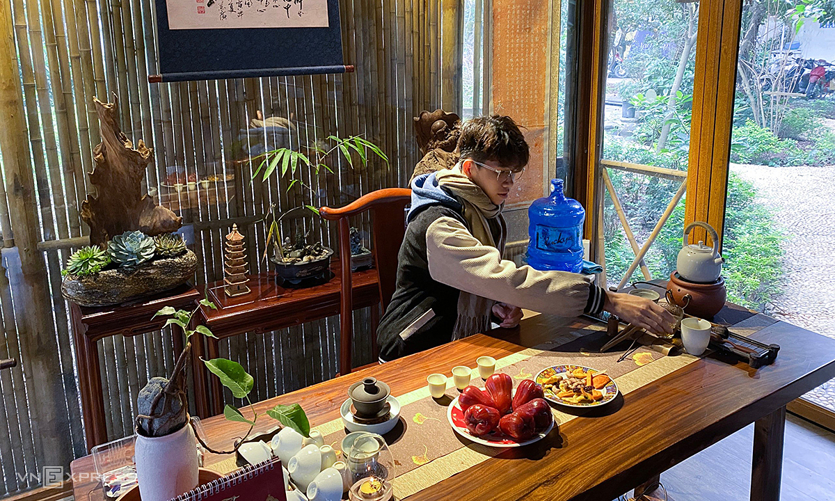 Người trẻ đón Tết 'chánh niệm'