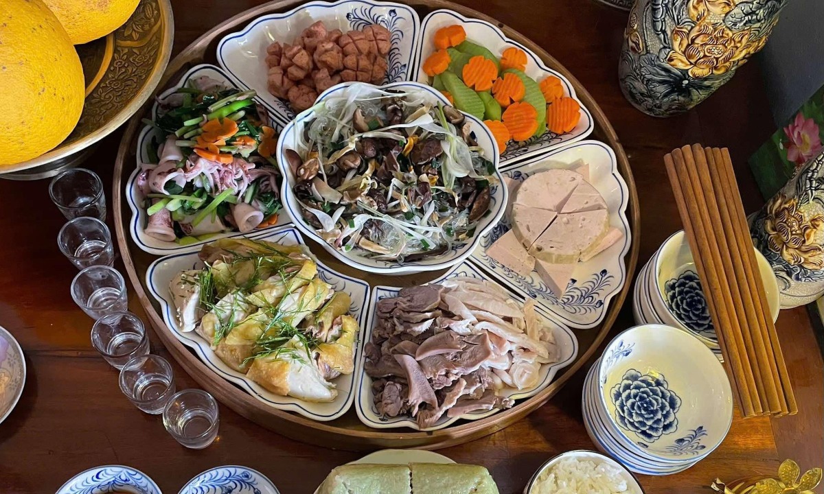 'Bẫy calo' trong mâm cỗ Tết