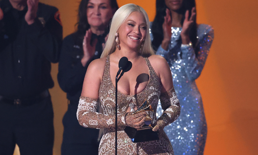 Beyonce lần đầu thắng giải Grammy 'Album của năm'