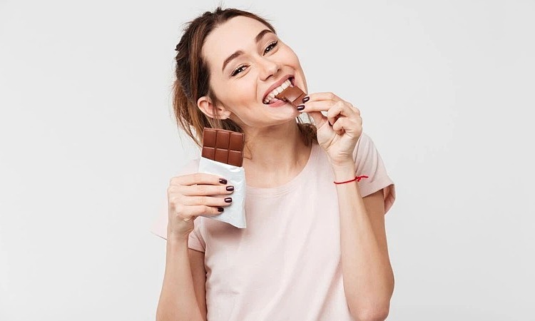 5 lợi ích cho làn da và vóc dáng khi ăn chocolate đen