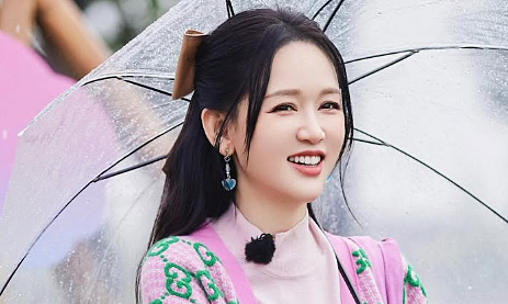 Liệu pháp tăng sinh collagen khiến mặt Trần Kiều Ân sưng tấy cả tháng