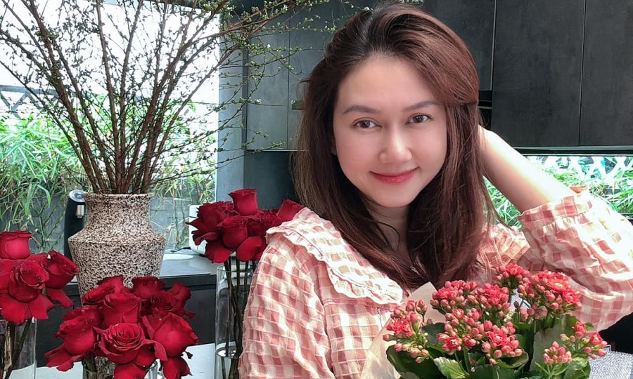 Hương Giang: 'Sinh con thứ hai, tôi vẫn bỡ ngỡ như lần đầu làm mẹ'