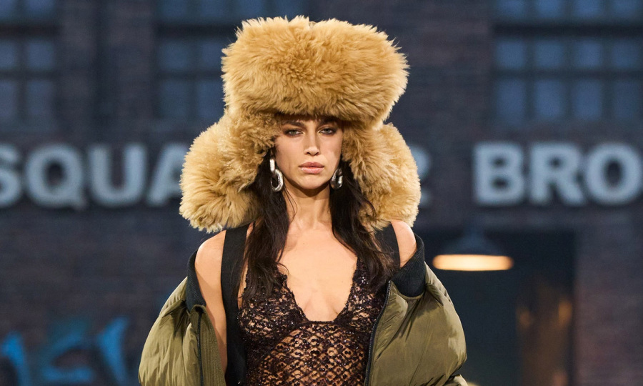 Irina Shayk khoe trọn body qua đầm xuyên thấu