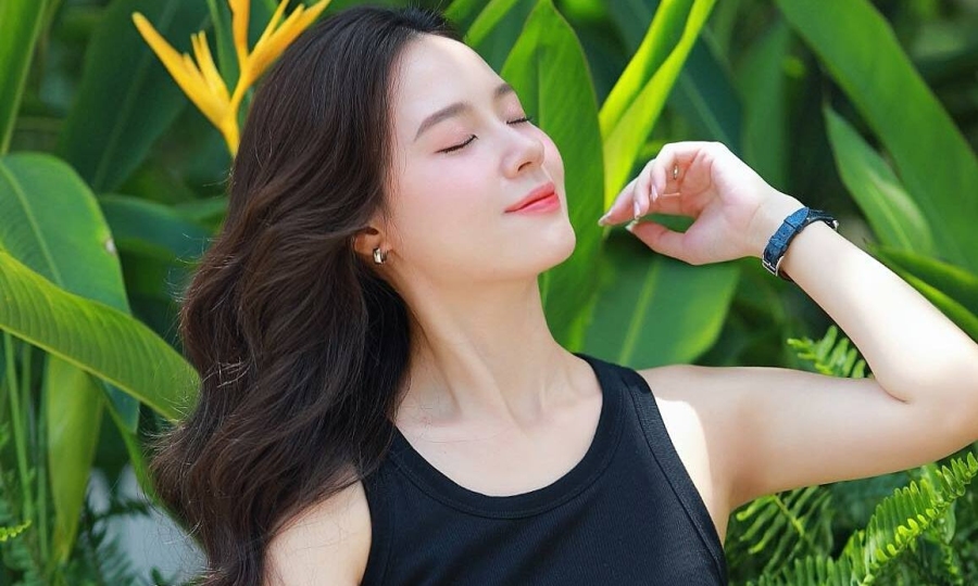 Midu than tăng cân giữa nghi vấn có em bé đầu lòng