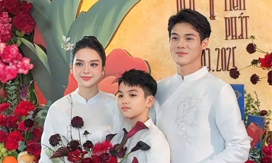 Con trai riêng mặc đồng điệu, mừng Quỳnh Lương cưới