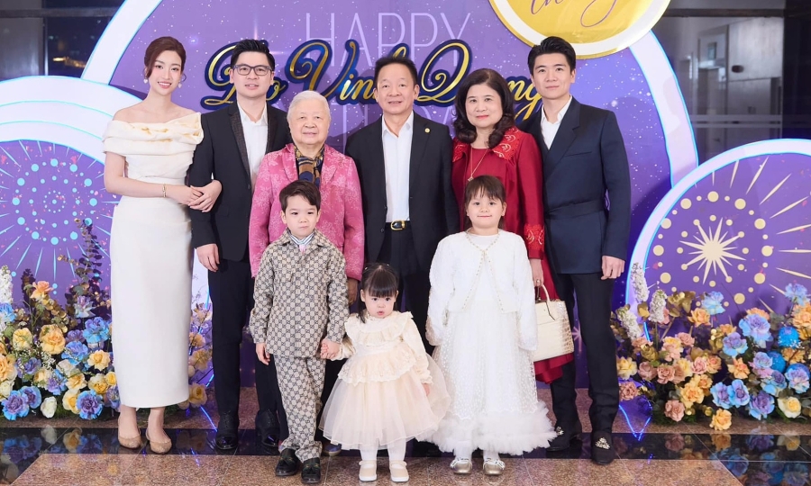 Hơn hai năm làm dâu hào môn của Đỗ Mỹ Linh
