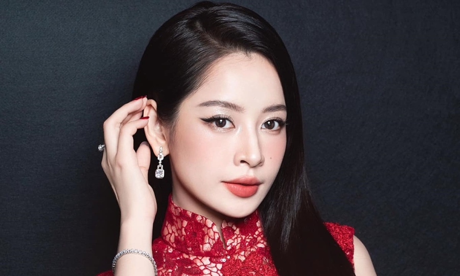 Chi Pu mở công ty giải trí