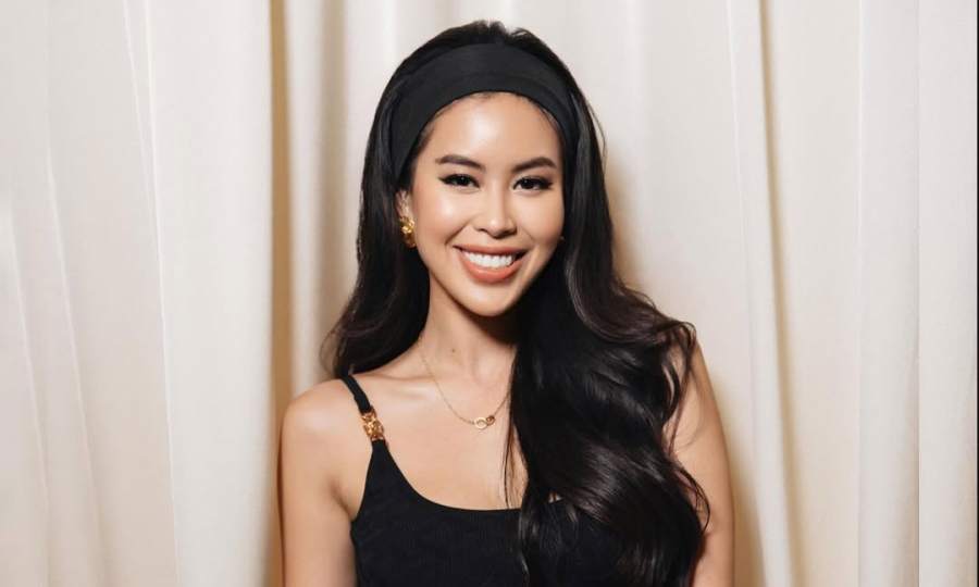 Tiên Nguyễn diện set đồ 4 tỷ đồng