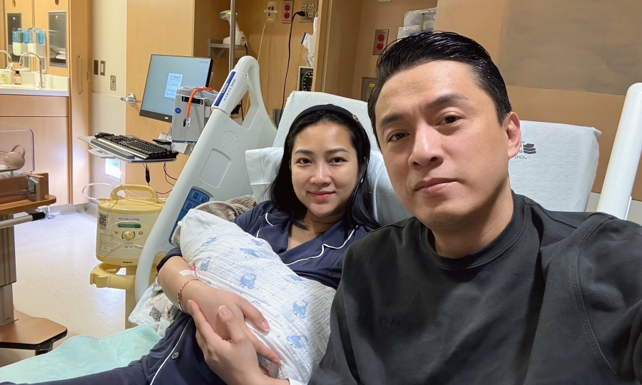 Lam Trường khoe con trai mới chào đời