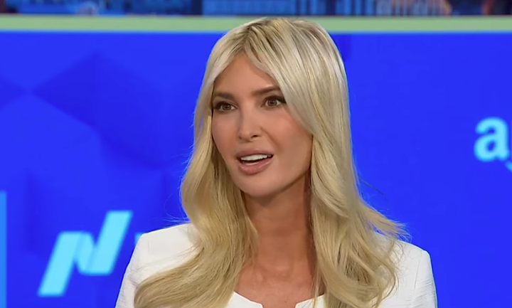 Ivanka Trump bị nghi đội tóc giả