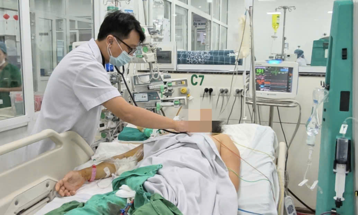 Nguy kịch, suy hô hấp sau vài ngày sốt xuất huyết