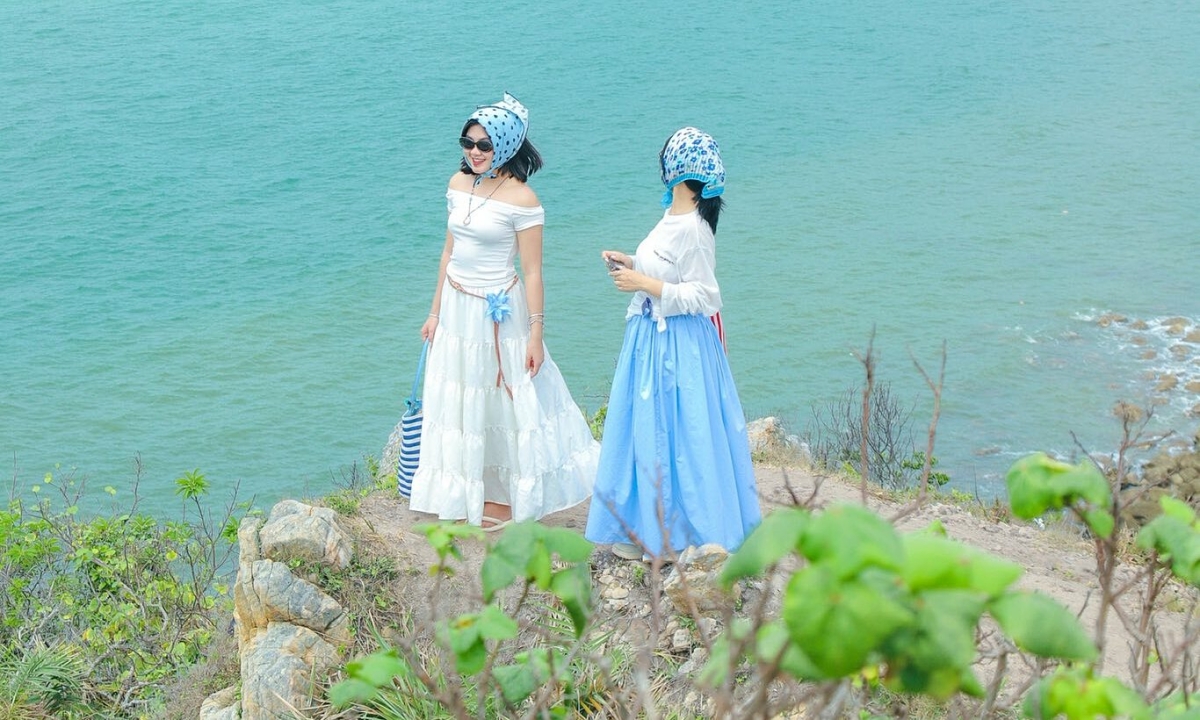 Quan Lạn - hòn đảo 'viên ngọc xanh' của Quảng Ninh