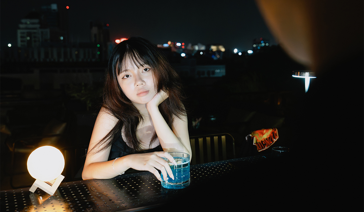Quán pub chuyên 'gỡ rối tơ lòng' cho người trẻ ở Hà Nội