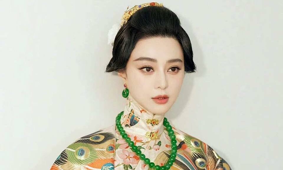 Bóc giá trang sức phỉ thúy xa xỉ Phạm Băng Băng từng dùng