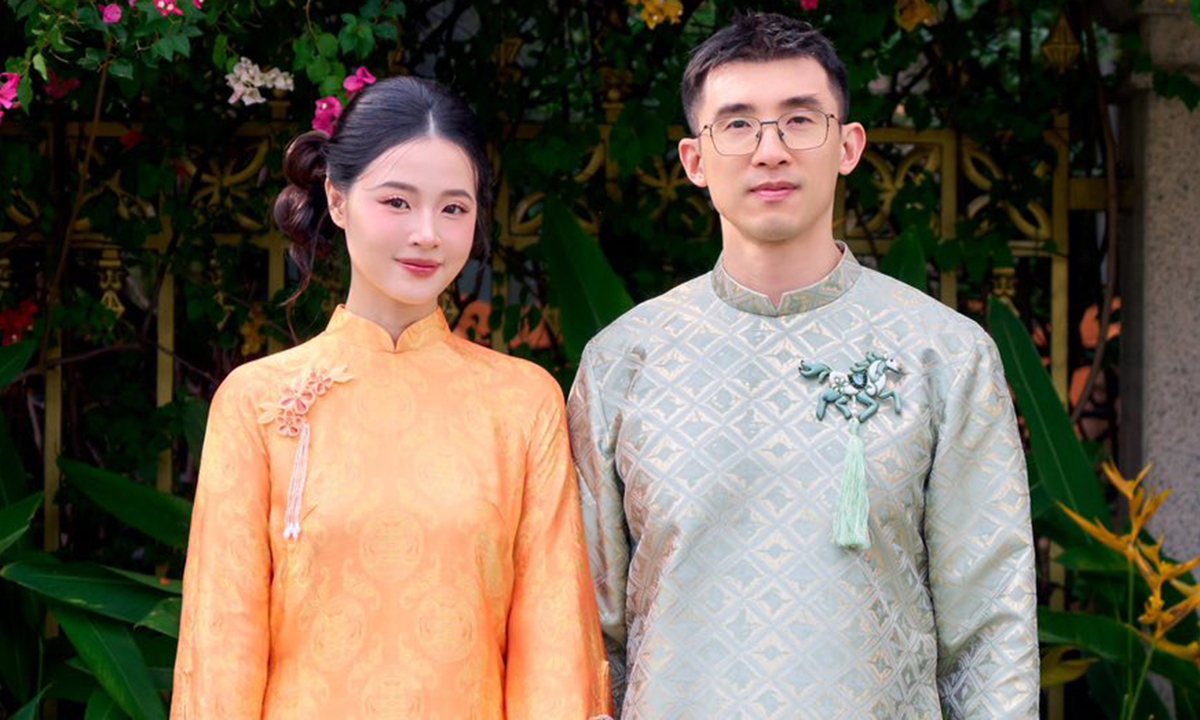 Midu, Đỗ Mỹ Linh và các 'phu nhân hào môn' xúng xính đón Tết