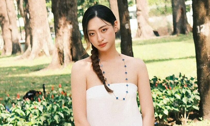 Lương Thùy Linh diện set đồ hơn 860 triệu đồng dạo phố