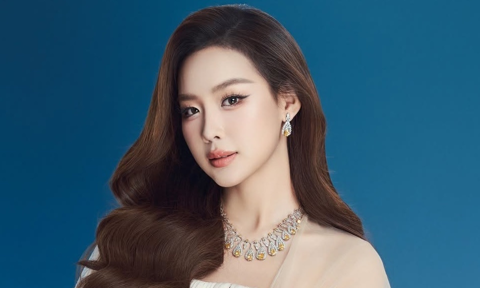 Hoa hậu Bảo Ngọc phản hồi nghi vấn 'sửa thư trúng tuyển thạc sĩ'