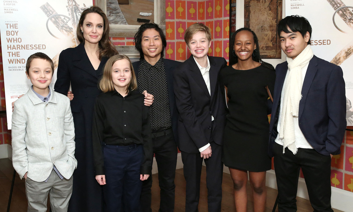 Cuộc sống của 6 người con Angelina Jolie khi trưởng thành