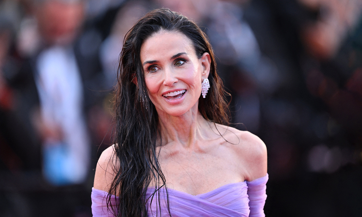 Demi Moore - 'Nữ hoàng thảm đỏ' Cannes 2026